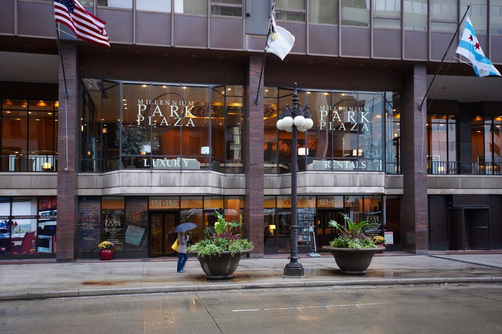 Oakwood At Millennium Park Plaza Aparthotel Chicago Exterior photo